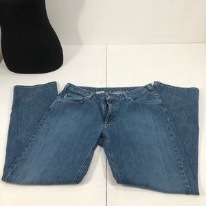 Women’s Carhartt blue jeans size 12 x 32